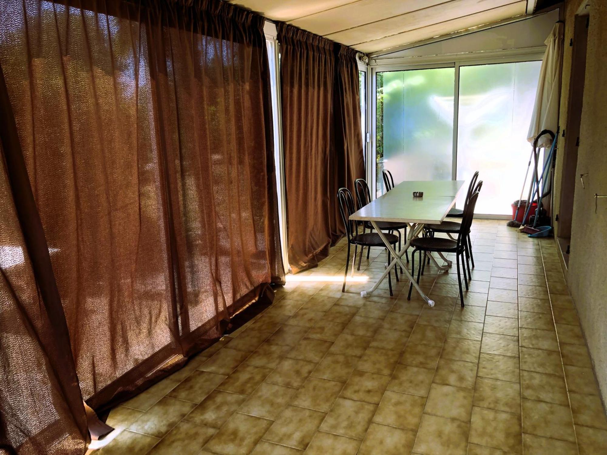 Hotel Les Persedes Lavilledieu  Екстер'єр фото