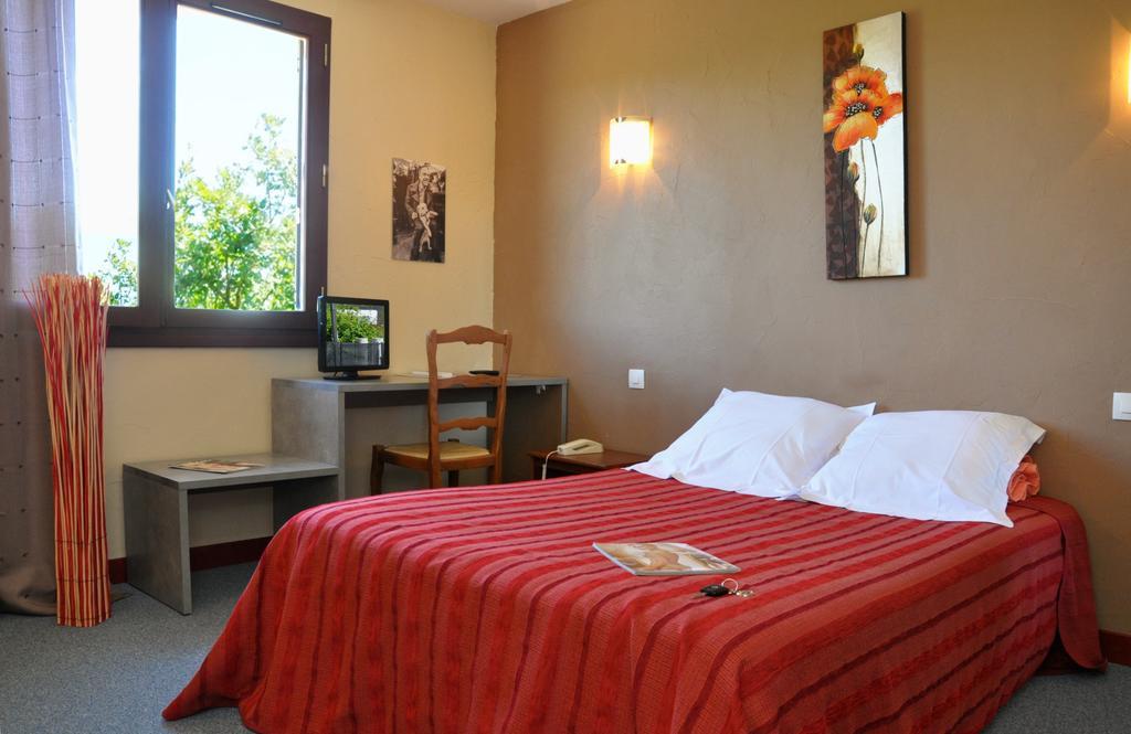 Hotel Les Persedes Lavilledieu  Екстер'єр фото