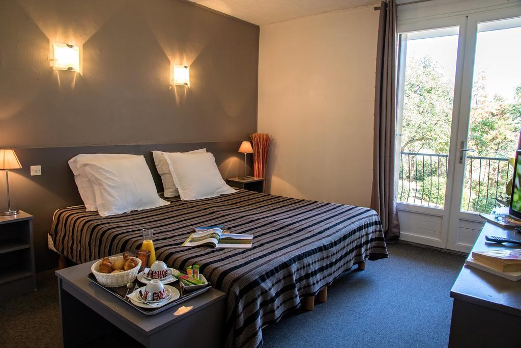 Hotel Les Persedes Lavilledieu  Екстер'єр фото