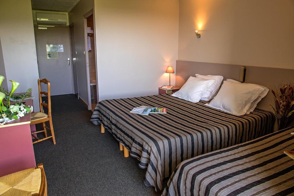 Hotel Les Persedes Lavilledieu  Екстер'єр фото