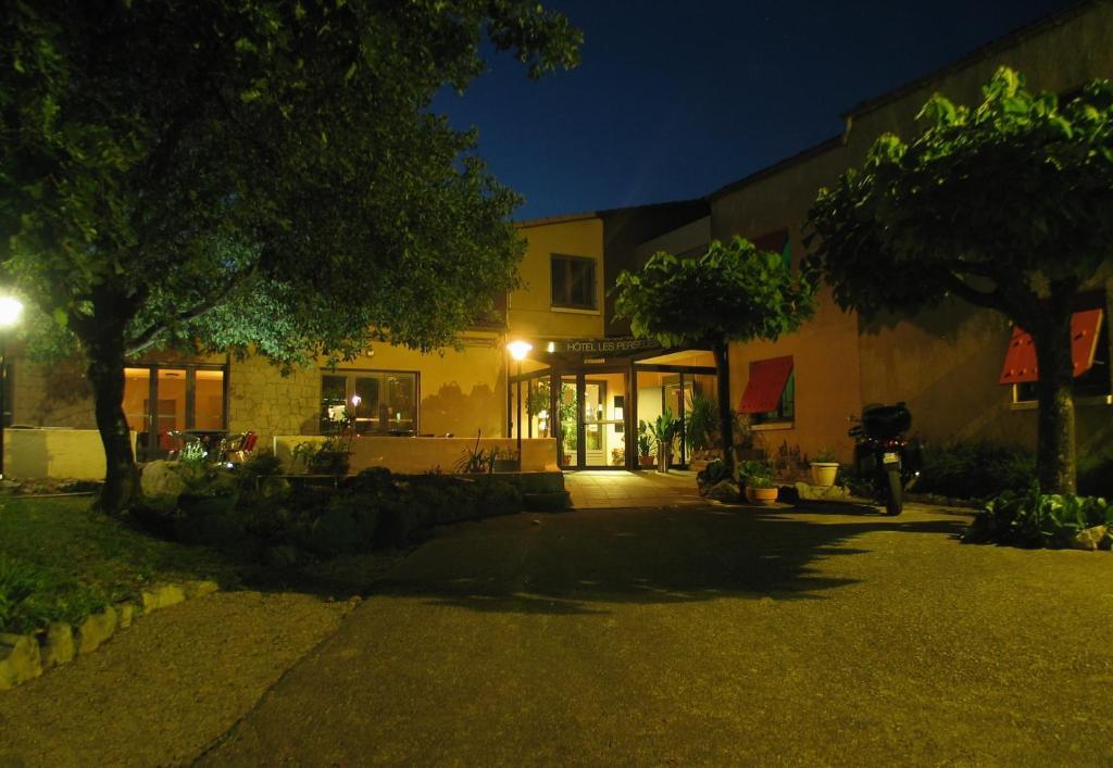 Hotel Les Persedes Lavilledieu  Екстер'єр фото