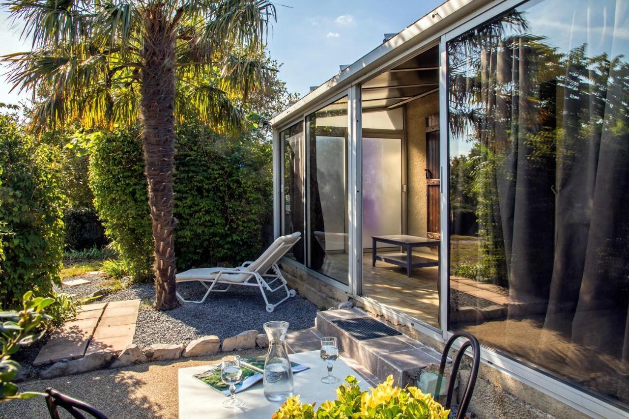 Hotel Les Persedes Lavilledieu  Екстер'єр фото