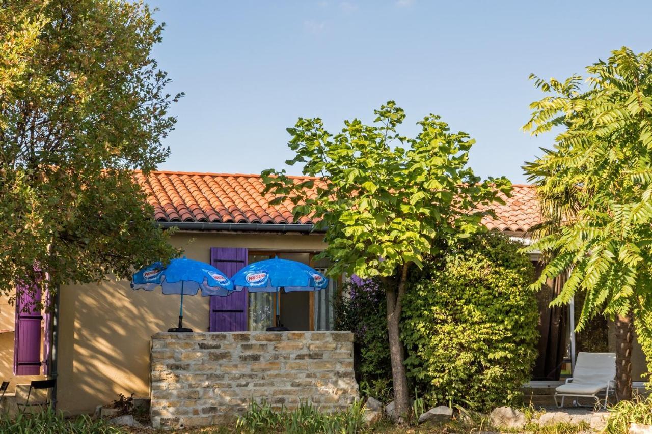 Hotel Les Persedes Lavilledieu  Екстер'єр фото