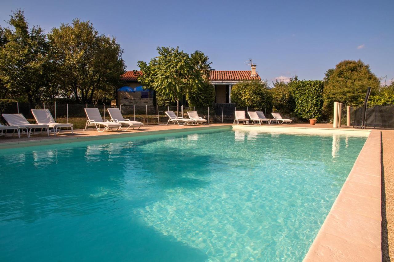 Hotel Les Persedes Lavilledieu  Екстер'єр фото